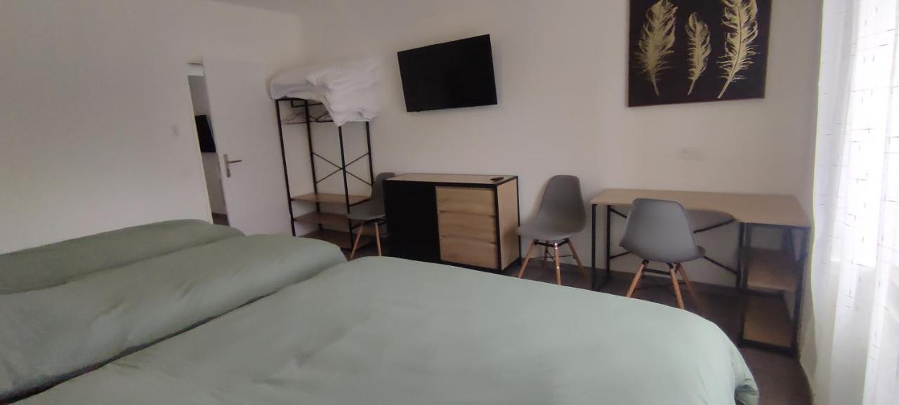 Loft Industriel L'Idaho Apartment แซร์กูมีนส์ ภายนอก รูปภาพ